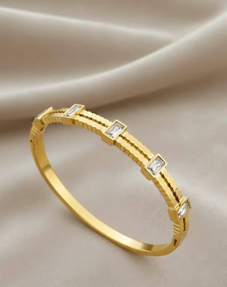 Ribbed Baguette Crystal Gold Bangle
