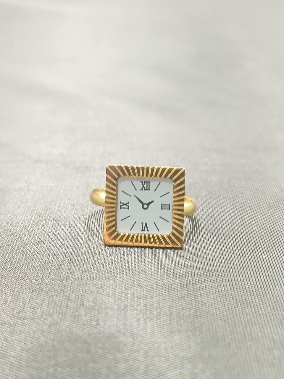 Ribbed Baguette Crystal Gold Bangle