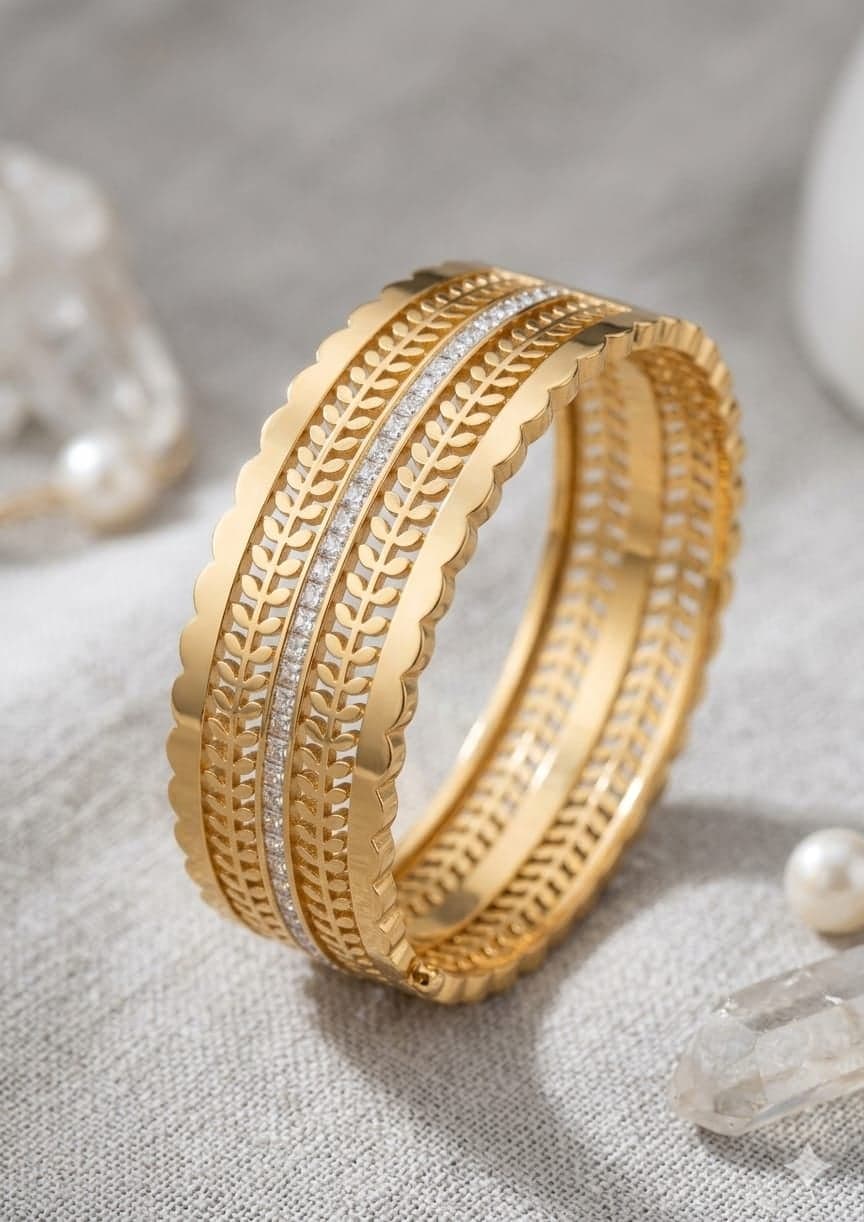 Gold Bead Crystal Hand Chain